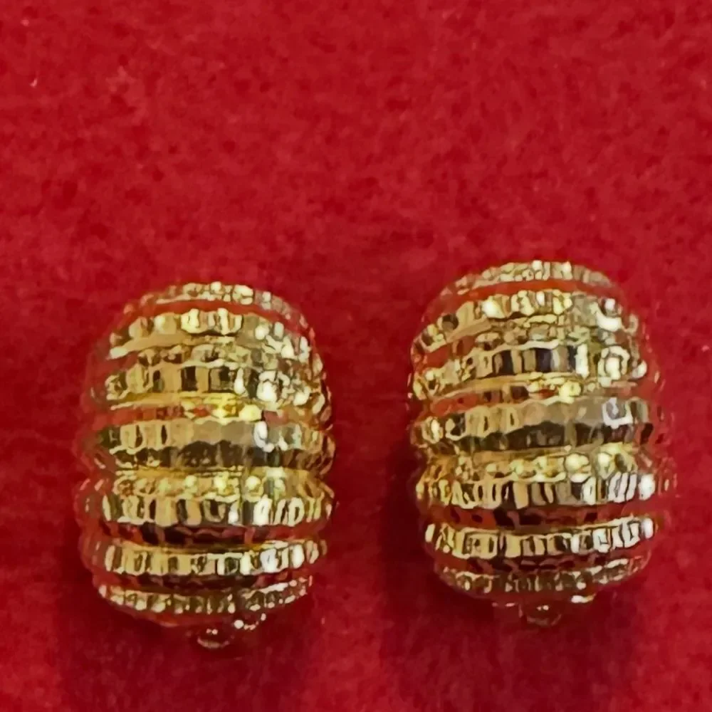 Joan Rivers Vintage Signed Gold Dome Statement Clip Earrings
